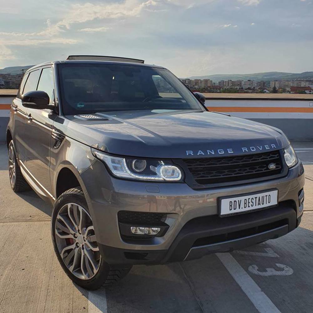 The advantages of renting our new Range Rover HSE